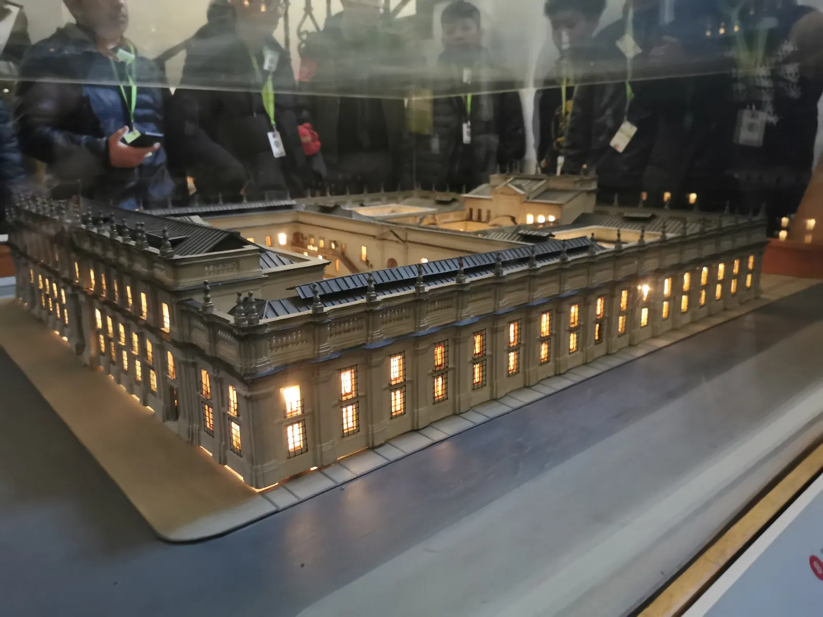 Salida Pedagógica a La Moneda — 1° Medio B — foto 43